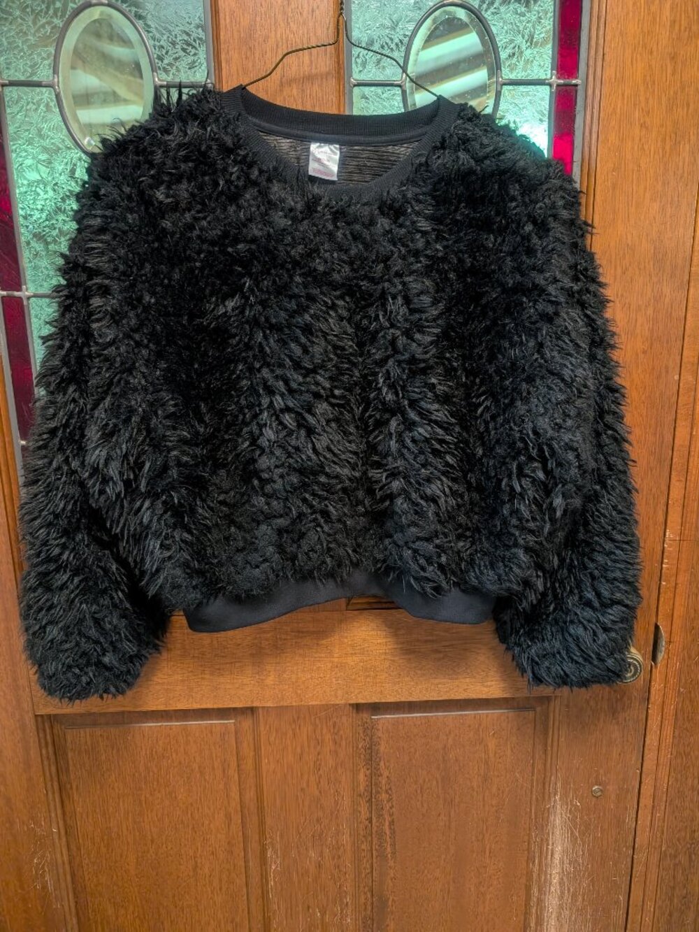Jr Girls black fuzzy cropped crewneck sweater, size 7-9